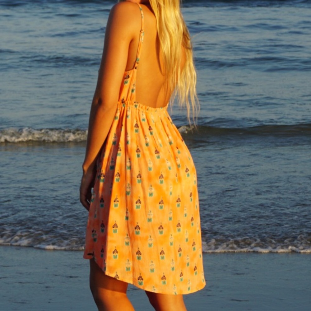 backless sundress